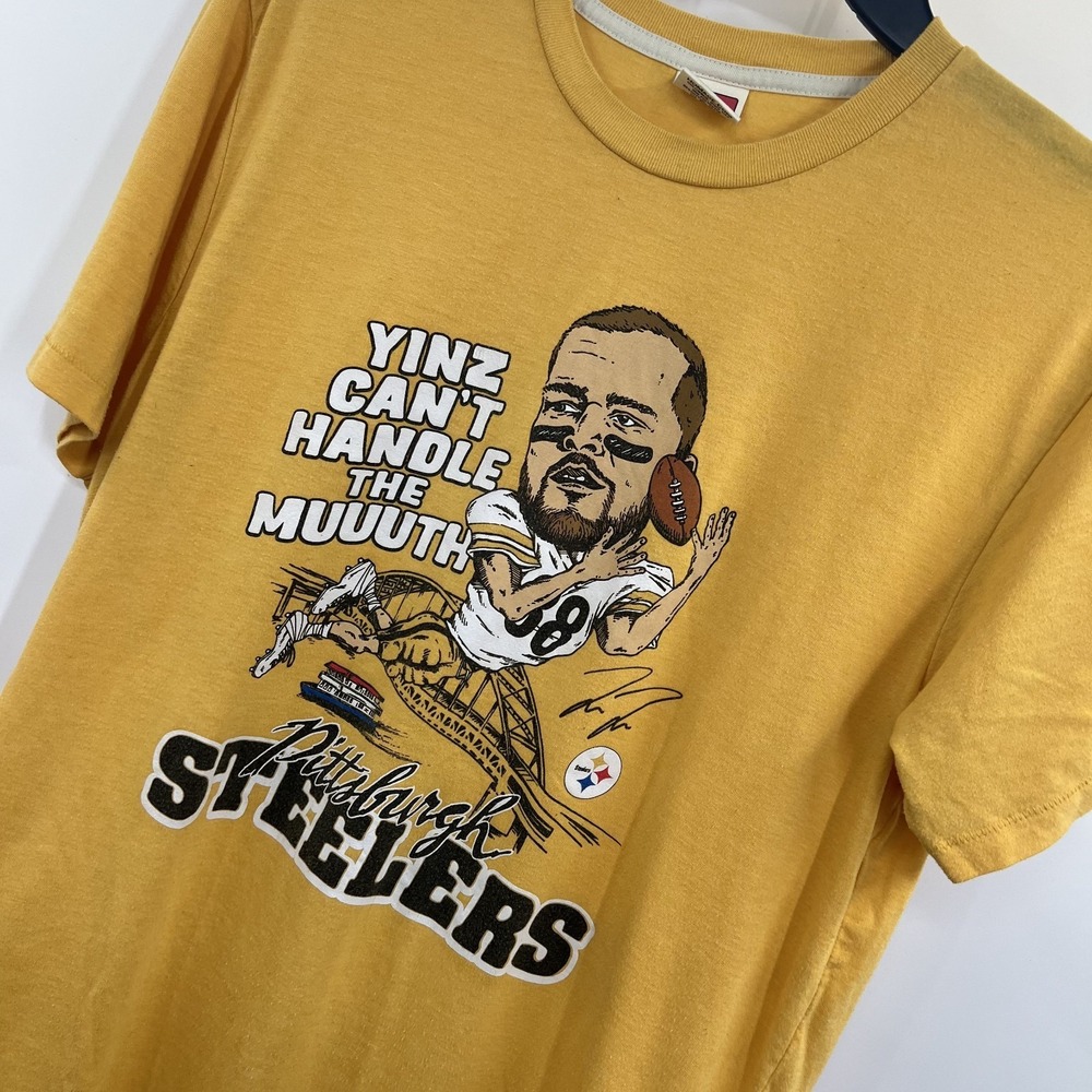 Pittsburgh Steelers Pat Freiermuth Caricature T Shirt Mens M Football NFL SS EUC